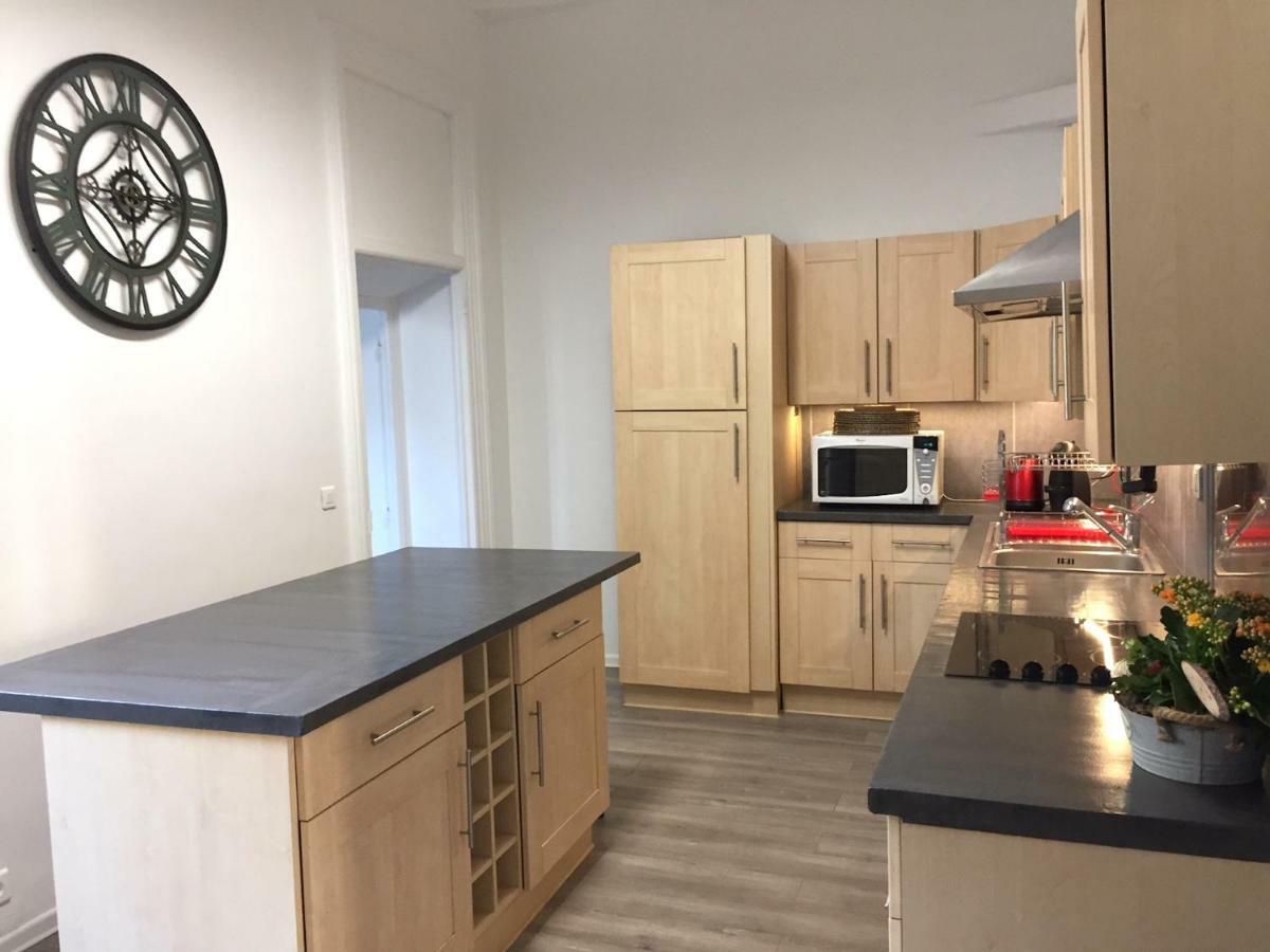 Port De Apartment Nizza